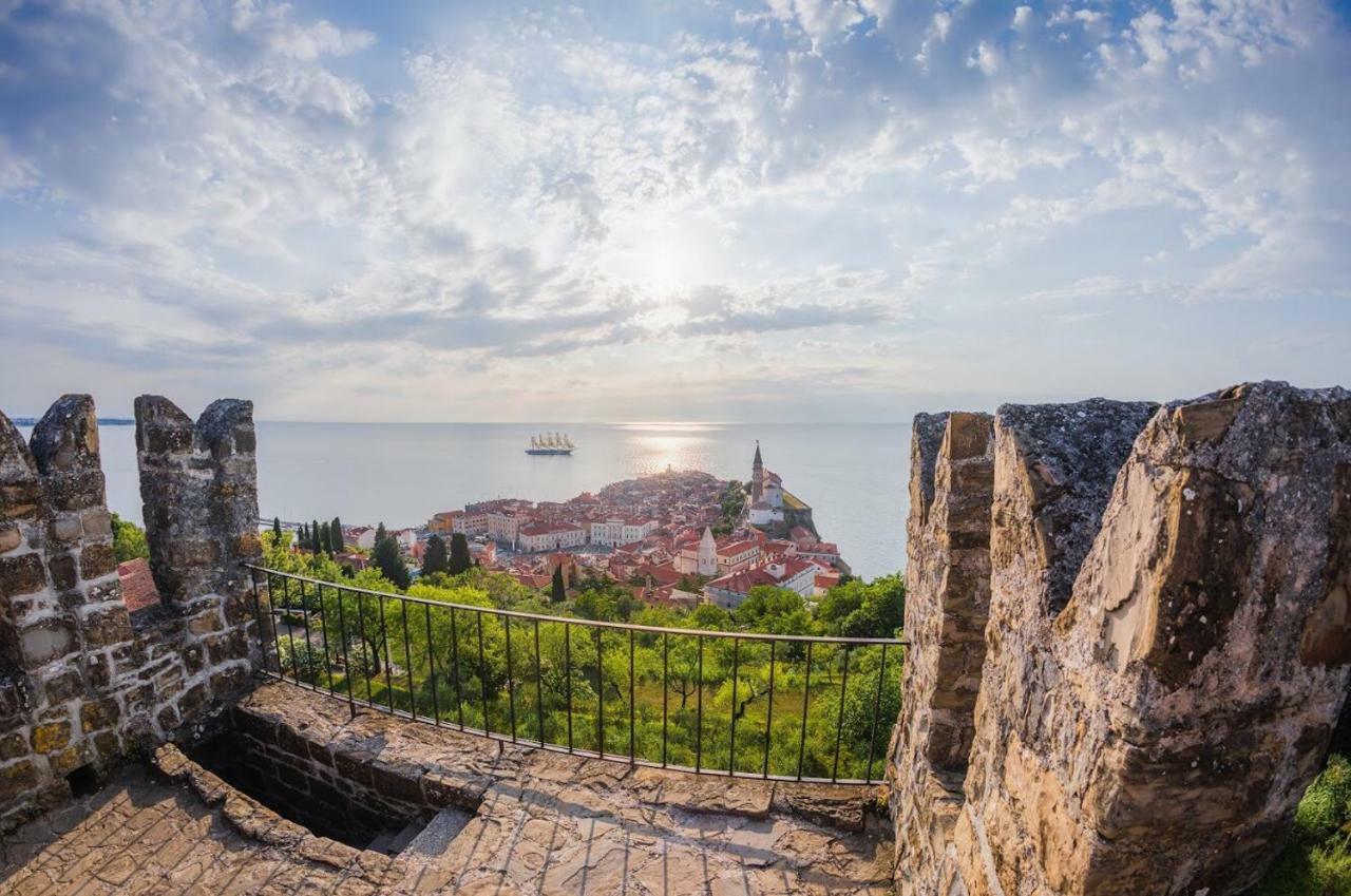 Riba Apartment Piran Buitenkant foto